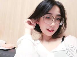 作为眼睛妹，听从指挥寻刺激是我的天性