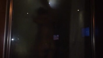 这个单男第二次操她！自贡夫妻