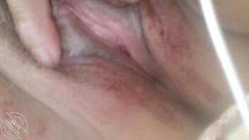 骚货来大姨妈了，和我视频0