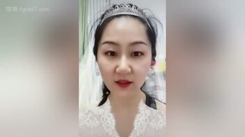 从极品女神到淫荡下贱就在一念之间，眼镜妹母狗性奴的调教锦集（一）