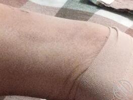 火车偷拍阿姨骚脚，人长得很年轻