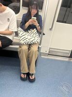 地铁随拍白袜0