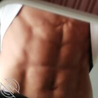 有没有广西的，，最好是钦州的妹妹，，阿姨也，腹肌哥哥在线2