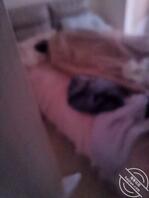 孩子睡着了，弟弟偷偷的摸了过来。0