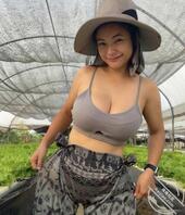 菜园“大”姐，全靠上半身的“突出贡献”抢镜1