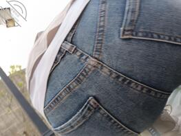 偷拍我妈妈的屁股1