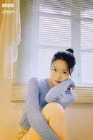 青岛大学生李琦玉反差婊与男友自拍被男友各种调教凌辱17分钟完整版 0