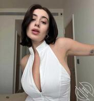 衣服深度太大，拉链承受太多的压力了0