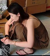 大脸盘子骚逼，图片有限只能重发了1