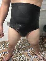 卫生间亲姐姐的原味内衣裤0