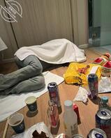 【原创】把老妈灌醉，看到老妈今天穿的好少，忍不住就强奸了她0