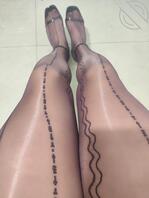 YSL高跟鞋+紫色极光电波袜1