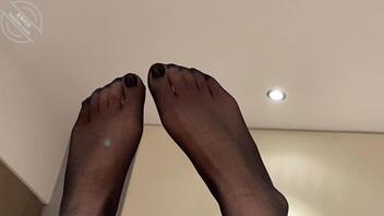 情侣找体育生单男  ，要有腹肌身高180以上，要有经济实力  