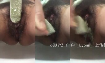 黑屄少妇特别的解暑方式（申请认证码）