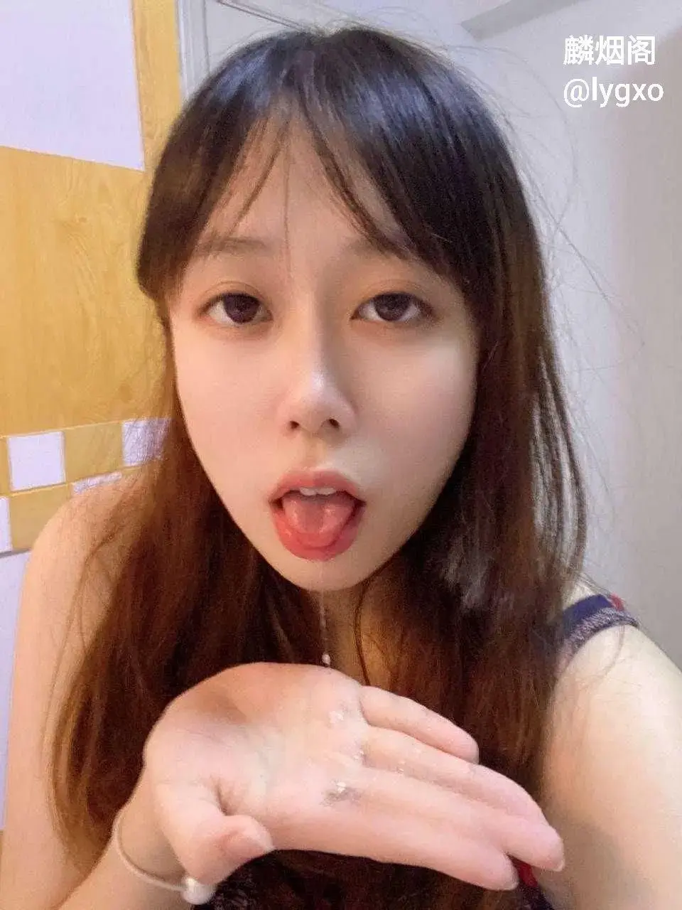 前海航高管的女儿谭昕芸，表面清纯可人，私底下则是名副其实的女海王，经常换炮友睡觉