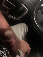 第一次鸡吧在楼道露出，有点刺激1