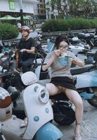 女友喜欢露着b在路边吃泡面2
