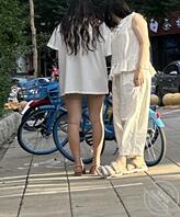 走在马路上