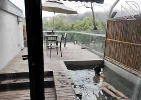 奢侈一把，和老情人去深山别墅两天一夜没羞没臊的约