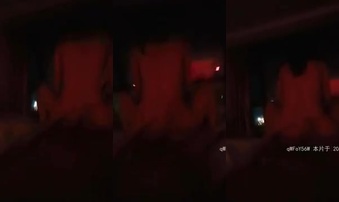 广州小姐姐后入高潮