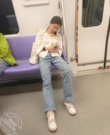 【找同道中人】地铁偶遇眼镜少妇，有干过的吗？2