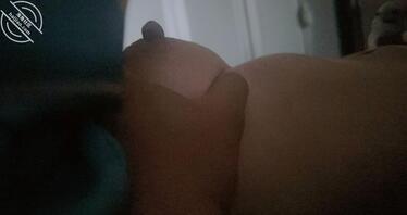 想乱伦冲动摸了亲姐姐的奶子,被狠狠扇了脸该怎么办0