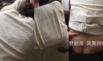 肉丝长靴良家熟女人妻偷情后入最后内射