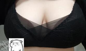 怎么什么都要钱啊。。  有大哥哥给我买下聊天卡吗   2