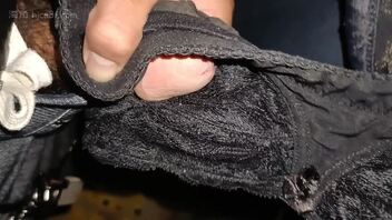 丈母娘内衣内裤太多了，好想射满了。