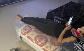 前几天偷拍的姑姑，过了40岁后越来越性感了