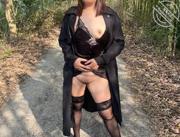 真实户外露出。没人评论不刺激，所以不怎么更了0