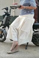 丝袜熟女妈妈被人带去酒店玩1