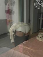 原创(96)日常更新，老妈换裤子露出性感大屁股2