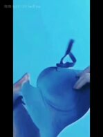 和别人老婆一起视频洗澡