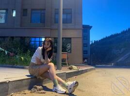 大学女友白丝足交初体验附生活照，私信互换，打赏优先2