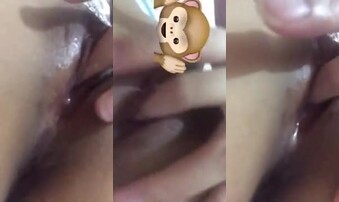 26岁扣逼少女流口水诱惑