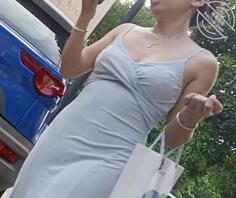 兄弟们，这种妹子是不是活很好？2