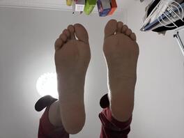 这双脚如何啊？2