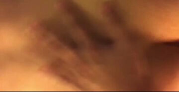 直接把她操高潮了