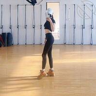 海角原创（60）嫂子为了保持身材报了个瑜伽课，然后穿着瑜伽裤就被我插入了0