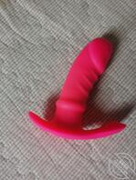 放下手中的玩具，身体却在抽搐，此刻真希望是弟弟趴在我的身上0