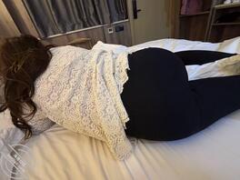 大舅妈的怀孕奶子记录期
哺乳期的女人真的坐地能吸土0